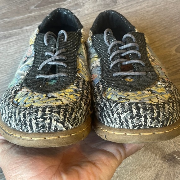 Born Taza Floral Tapestry Tweed Lace Up Sneakers Womens‎ 8.5 EU 40 - Picture 4 of 8